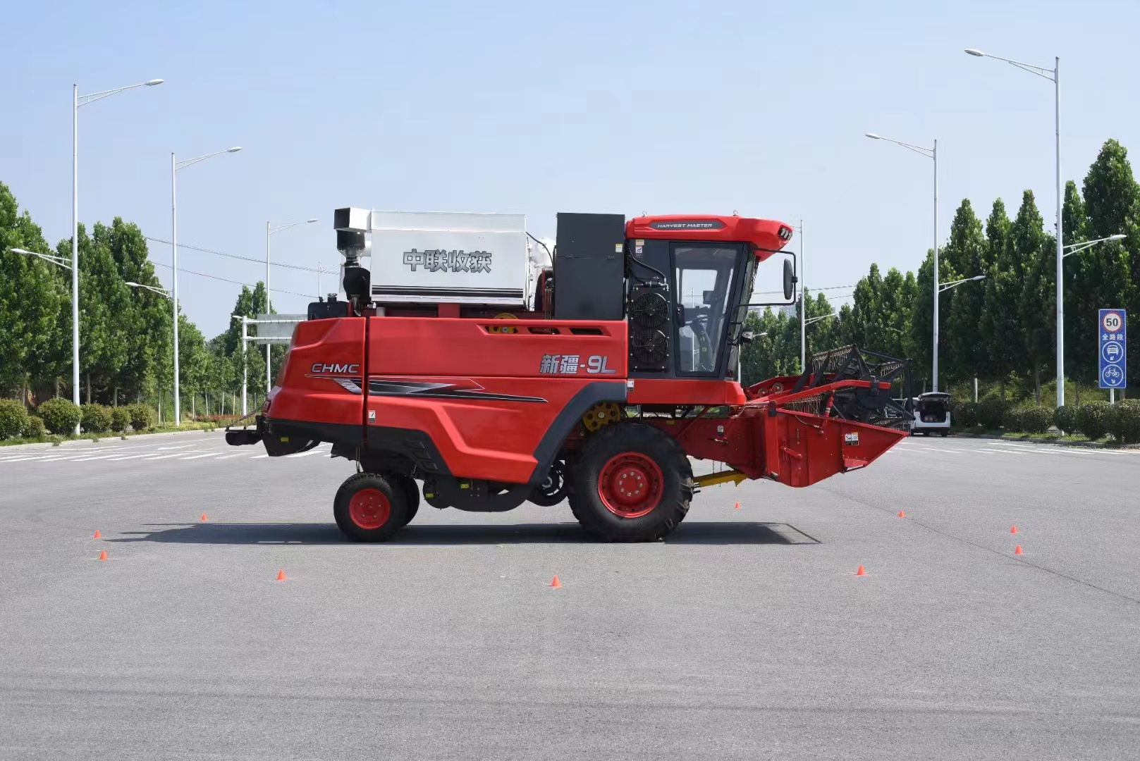 Agricultural Machine 190hp 4LZ-9L Harvesting Sunflower Wheat Grain Combine Harvester for Sale