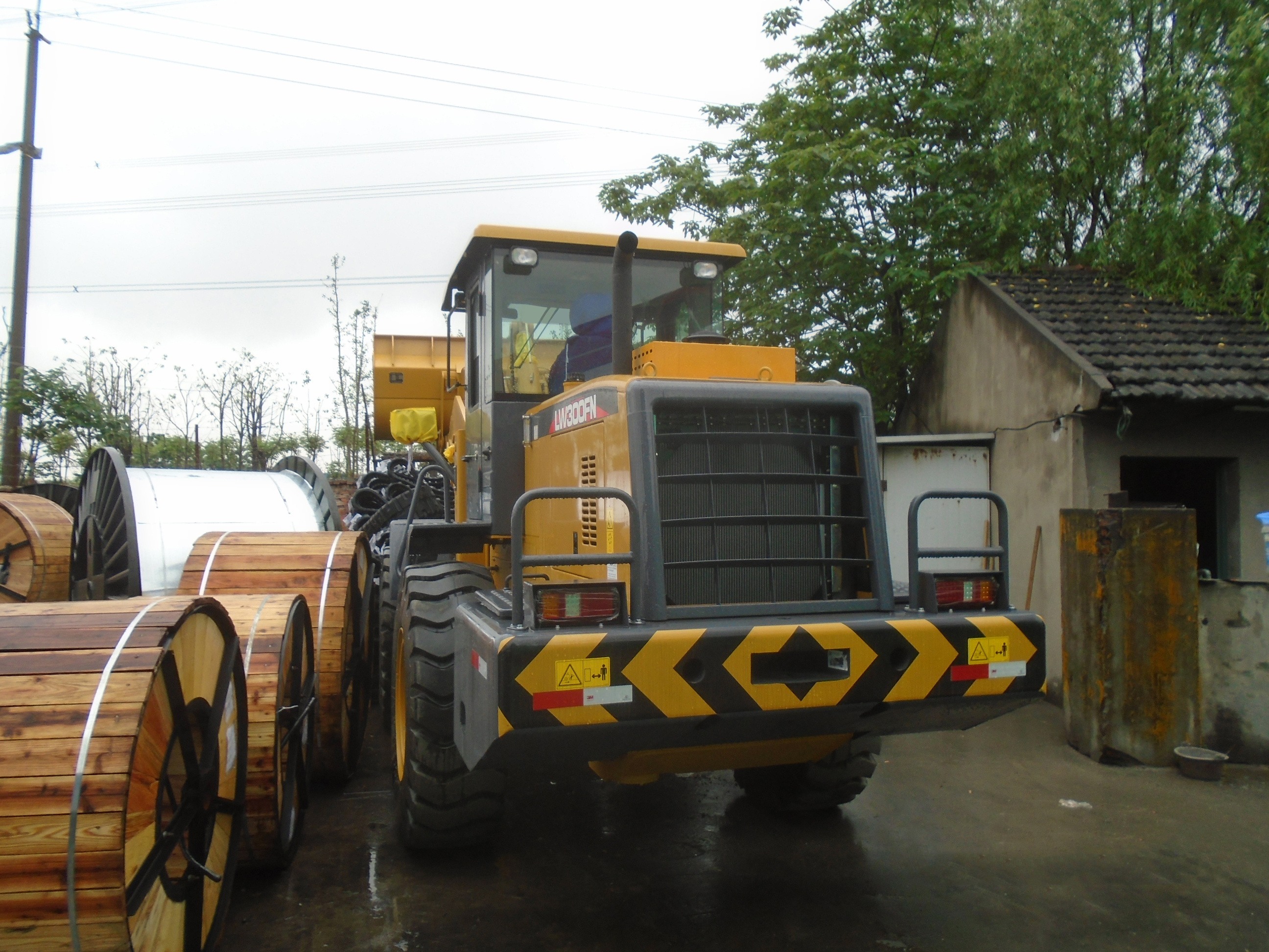 Factory Supply LW300FN Articulated Front End Wheel Loader  with Bucket Price