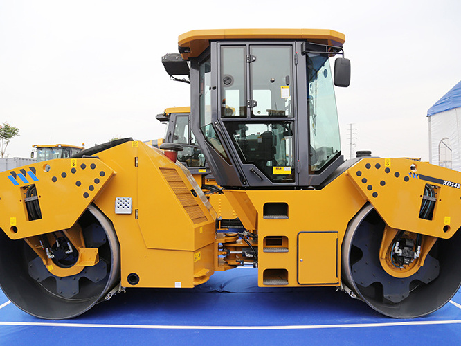 Top Brand 14 TON Professional Small Static Double Drum Road Roller XD143