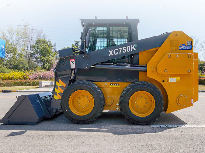 Farm Machinery Multi-Purpose Mini Wheel Skid Steer Loader 0.75 ton XC740K With Good Price In Stock