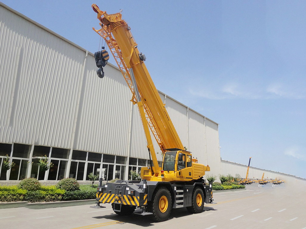 Hydraulic Telescopic Crane 50 Ton 4X4 Mobile Rough Terrain Crane XCR55L4