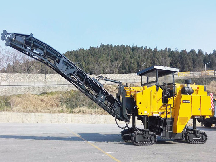 Road maintenance machinery 2m milling width asphalt paver XM200KII