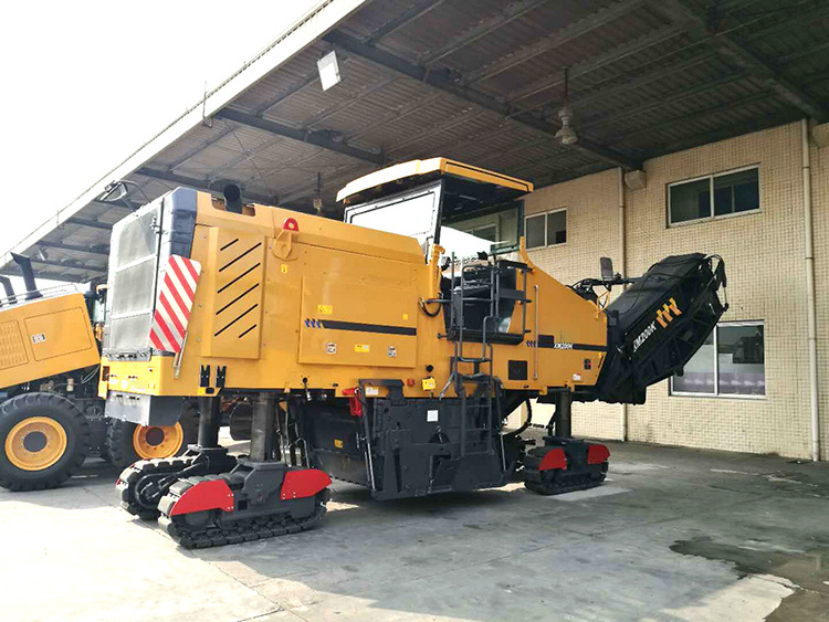 Road maintenance machinery 2m milling width asphalt paver XM200KII