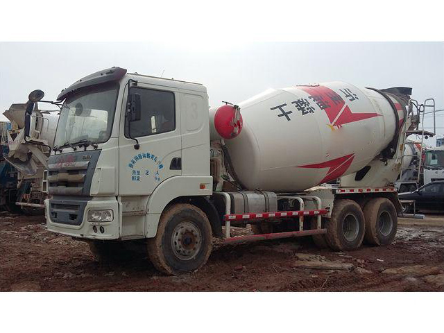 Chinese Hot Selling Cement Concrete Mixer Truck SY310C-6W For Machinery In Factory Price