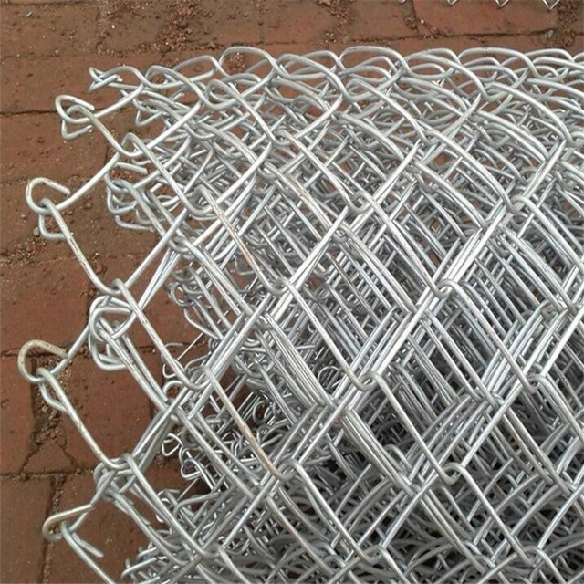 High Quality Hot Dip Galvanized Safety Fencing Mesh Fence Square Mesh Hole Used Chain Link Fencing For Sale