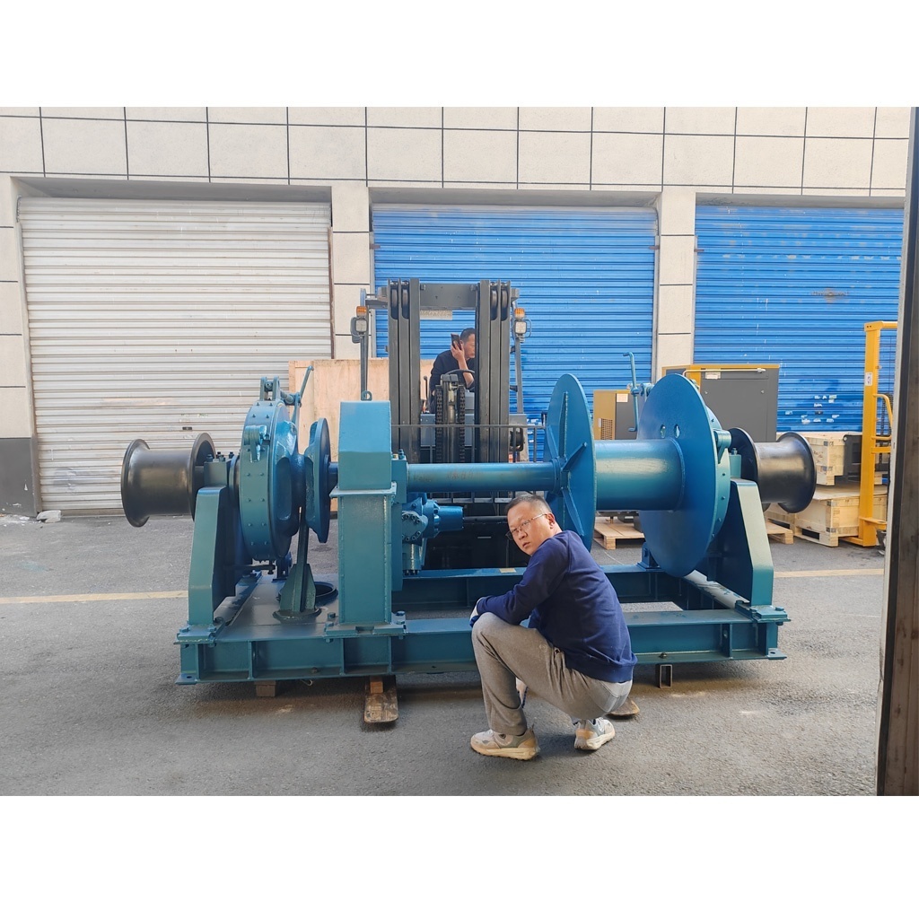 Sinooutput hydraulic anchor winch windlass for deck use with good price