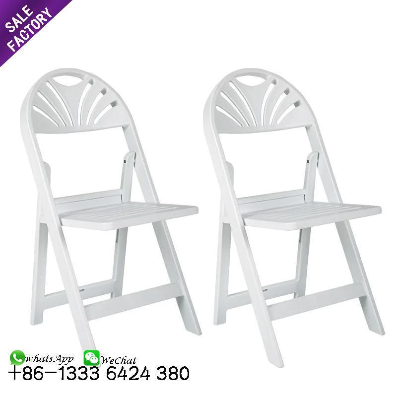 Good Sale Space Saving Durable White Wimbledon Resin Chair Folding Plastic Foldable Chair Party