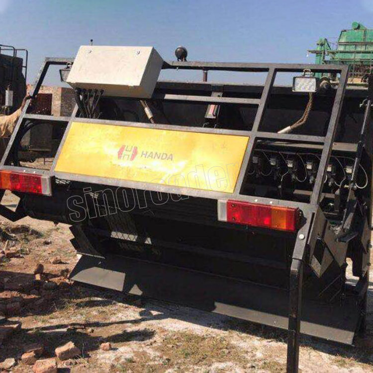 Road Construction Machine Asphalt Chip Spreader Asphalt Spreader For Sale