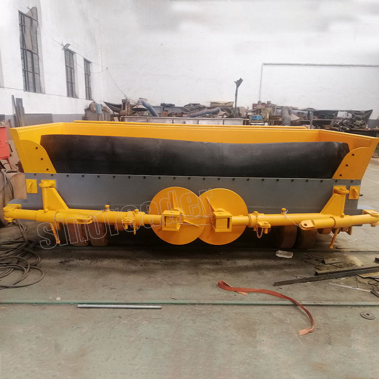 Automatic chip spreader mounted dumper truck for sale