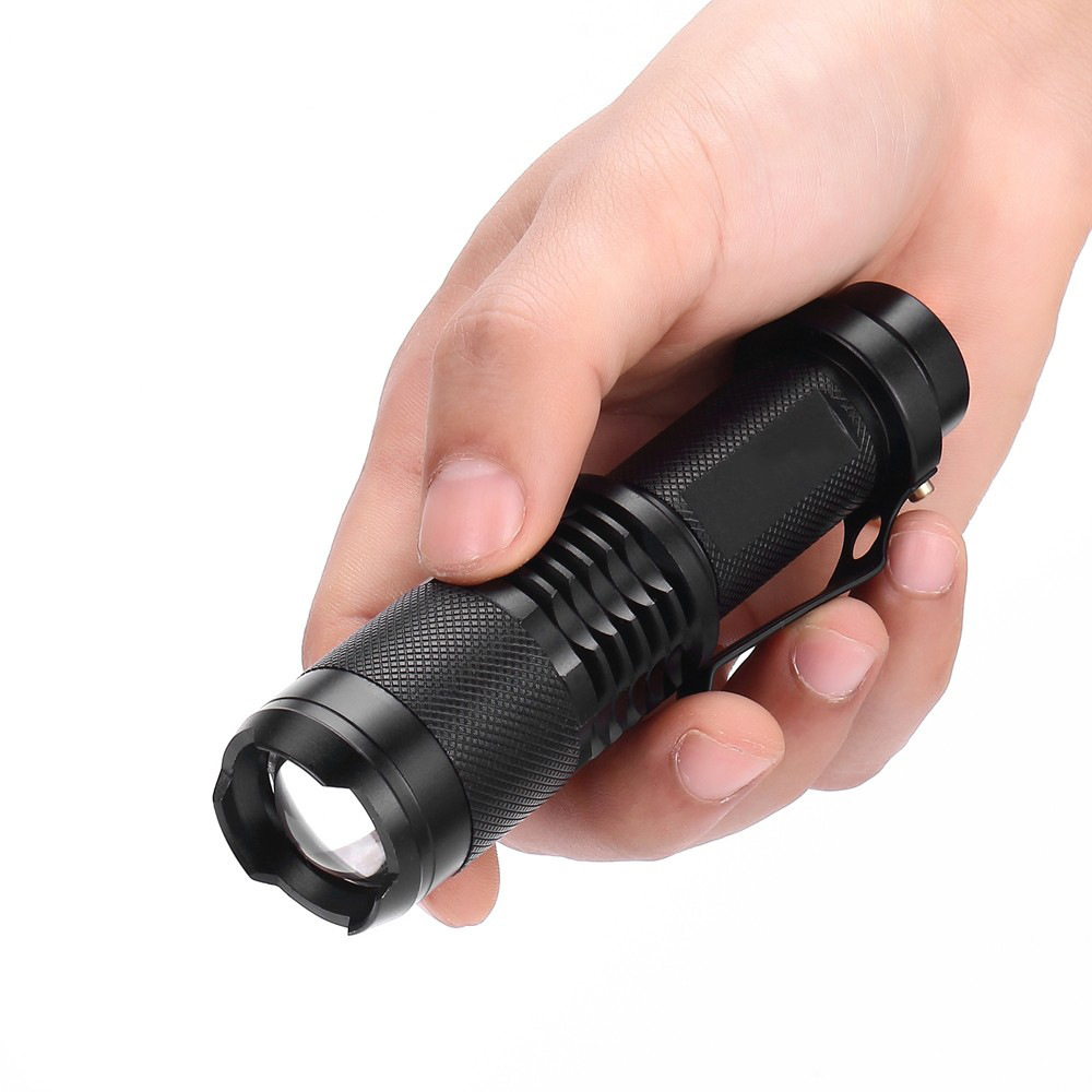 Waterproof zoom mini flashlight Outdoor Red blue and green flashlight Hunting and fishing LED flashlight