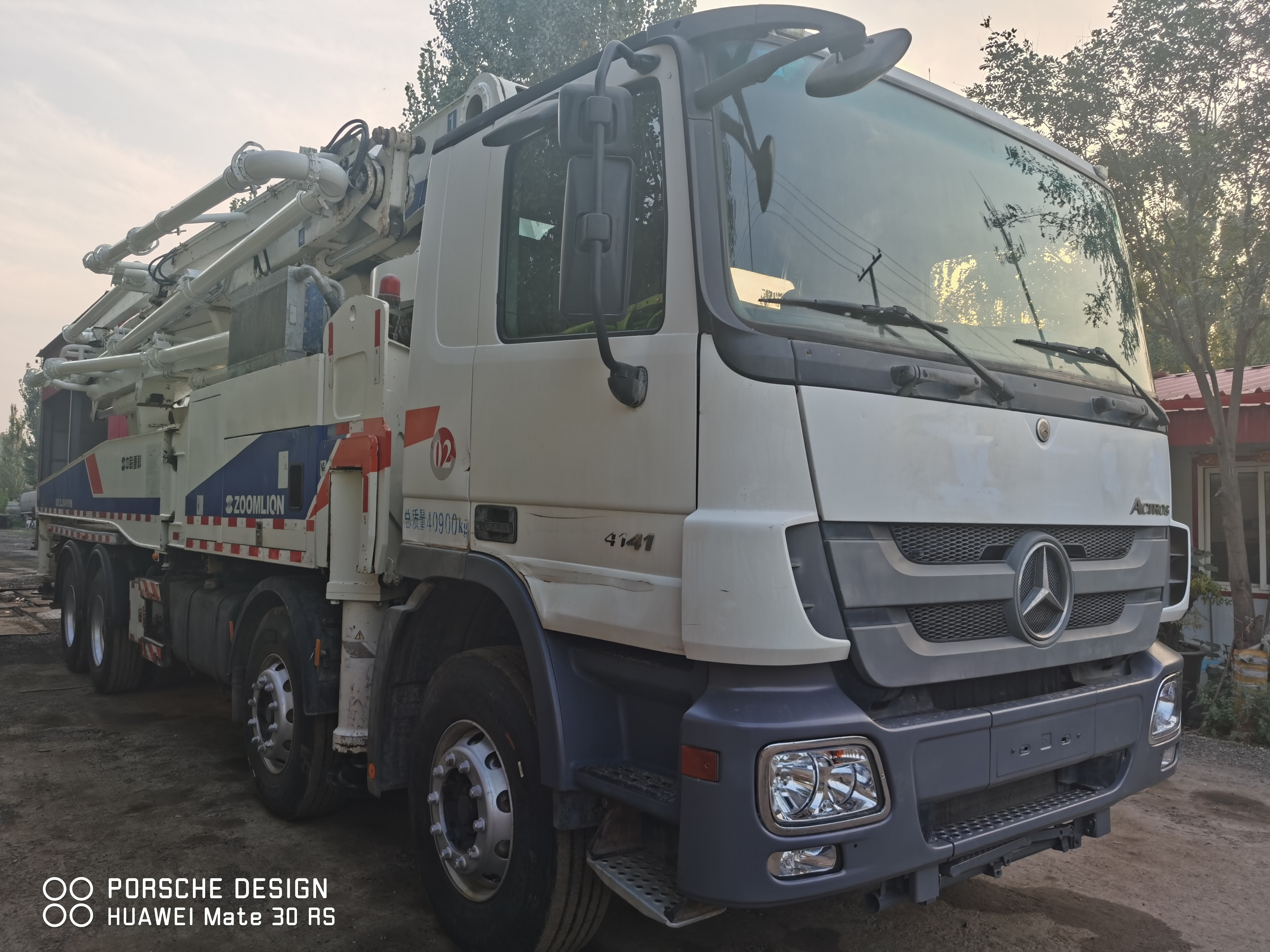 Good Condition second hand  Used  benz Zoomlion 49M  Truck Mounted Concrete Pump  ACTROS 4141