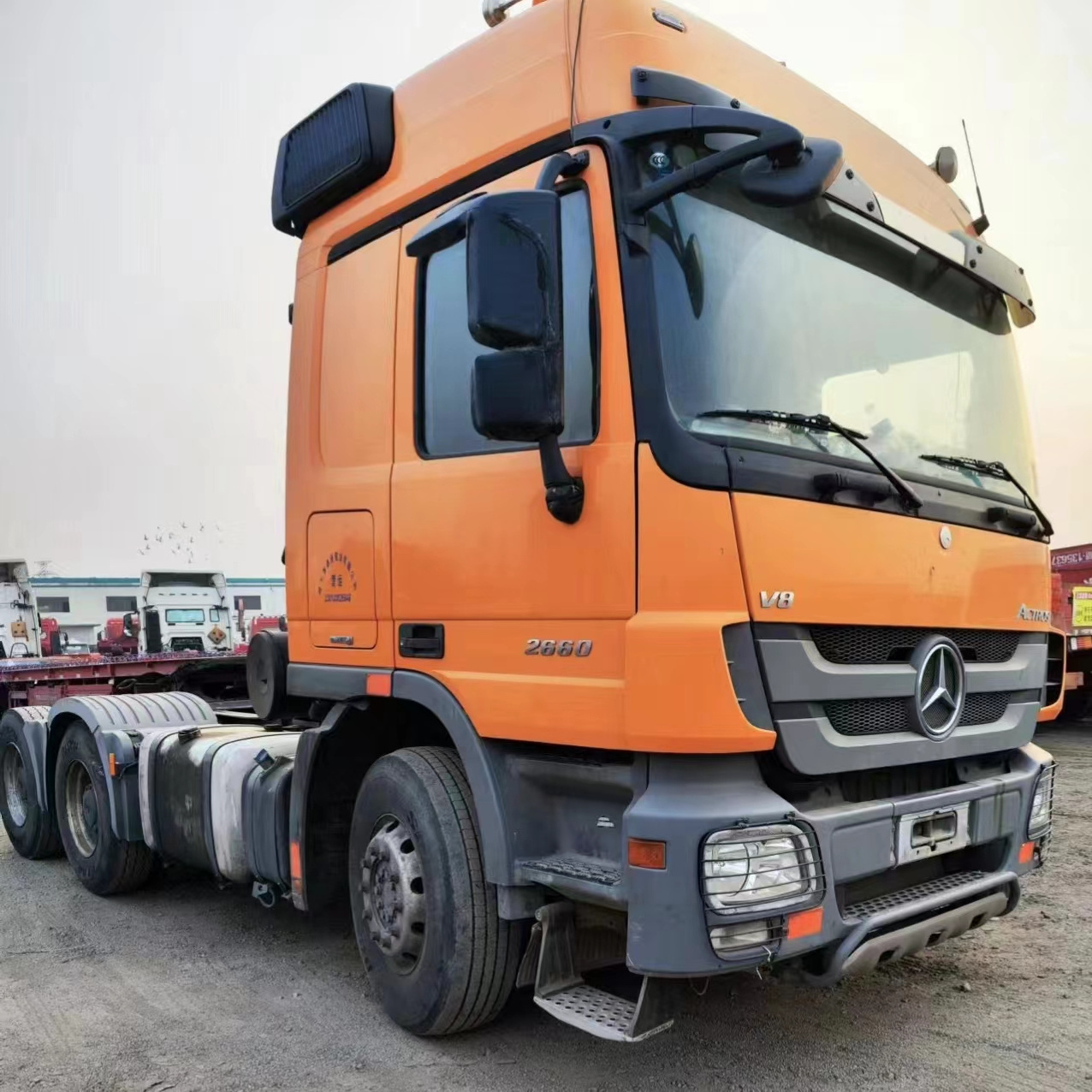 Used Actros truck head  6*4 second hand trailer Mercedes V8 double axles 2660 tractor   In perfect condition