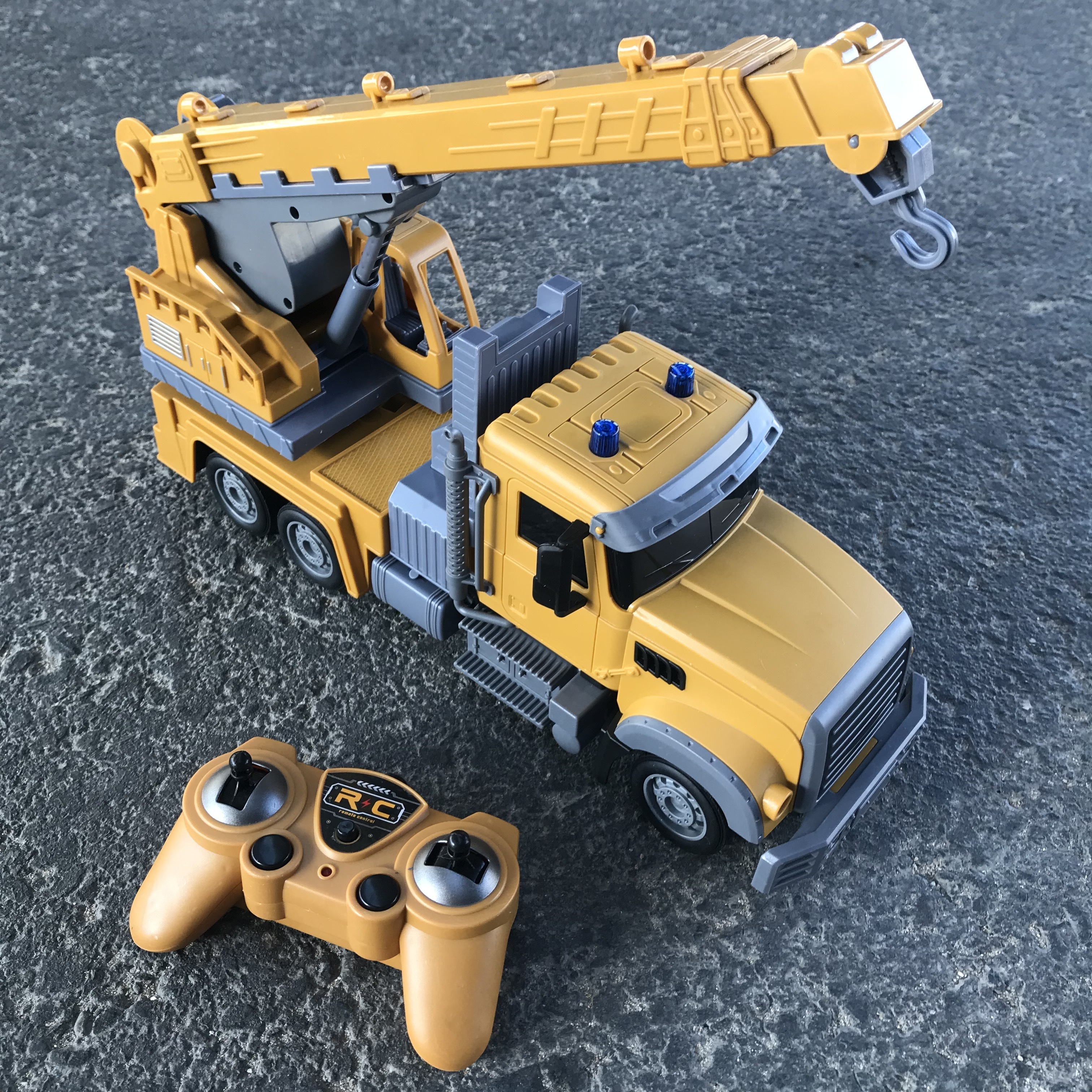 2.4G remote control tower crane 6 channel radio control construction rc crane toy rc tractor digging engineering toy vehicle car