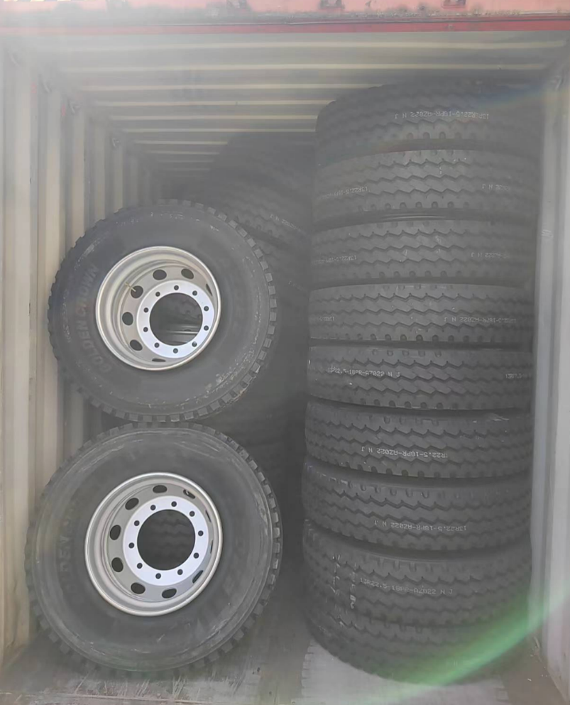 Chaoyang Goodride 12R22.5 truck tires for heavy trucks