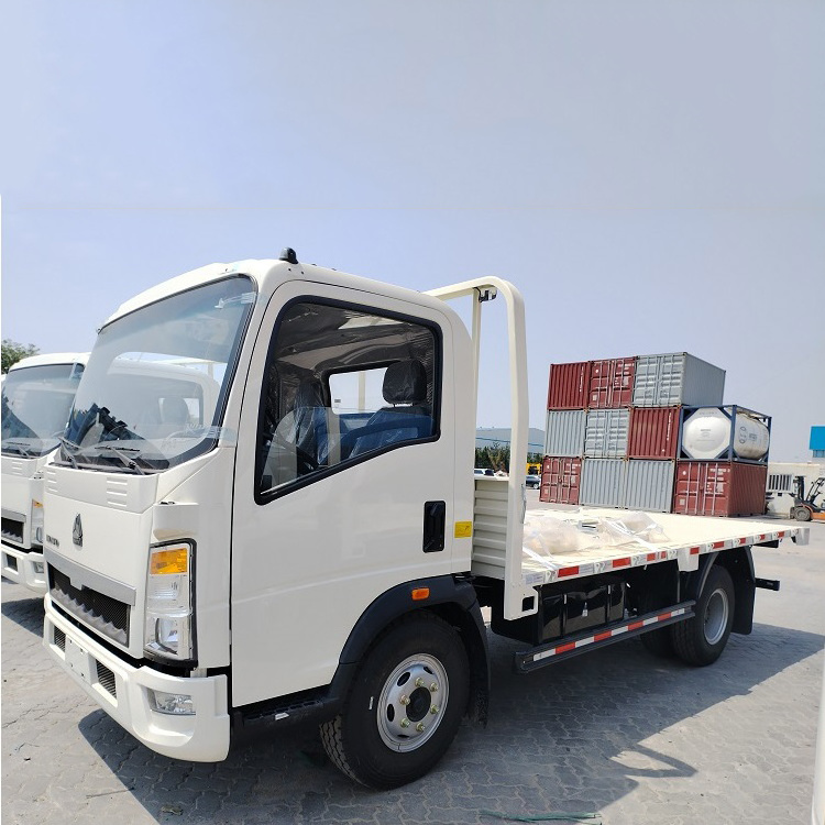 SINOTRUCK HOWO light truck 5001-10000 kg 4x2 mini cargo truck with 6000x2200x800mm cargo box