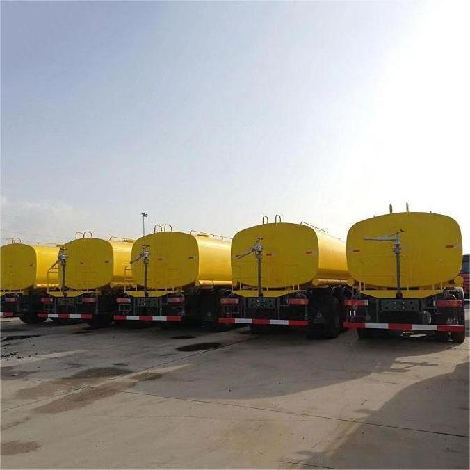 HOWO water tank trucks for sale water tank sinotruk  water bowser with pump and hose pipe