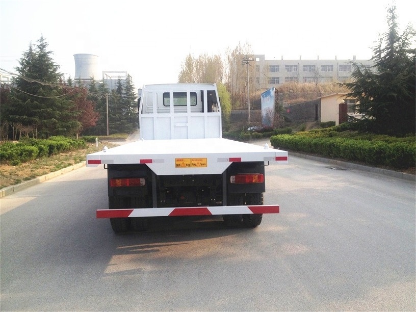 Sinotruk Howo 3 Tons Light Cargo Truck Low Price 4x2 Lorry Truck