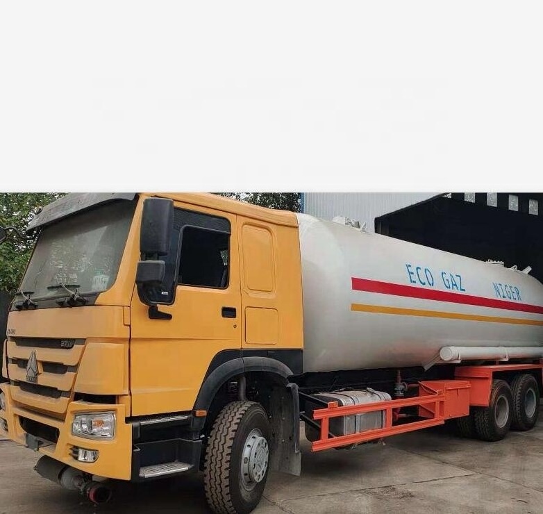 Factory Direct Sales Made in China High Quality Howo 6X4 290 Hp 9 Ton Lpg Gas Tanker Truck