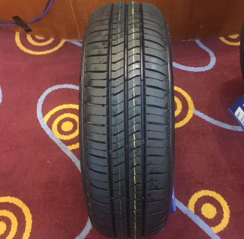 Wholesale Custom Car Tire Factory Supply The Cheap Sports Car Tires Size 215/55r17