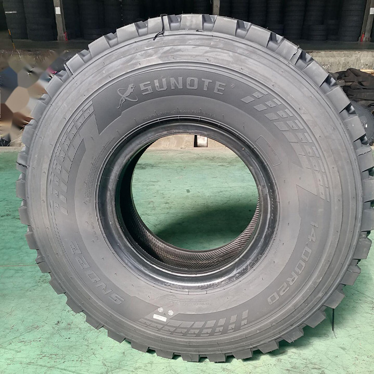 High Performance Heavy Duty Truck Tyre Deepened Pattern Groove Long Mileage Snd22 Pattern Truck Tyres