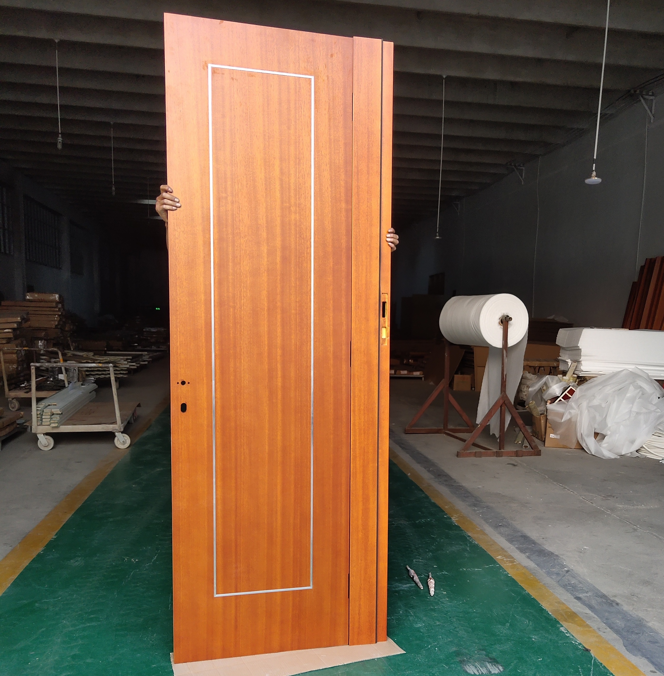 2023 New Design Material Popular Solid Wood Doors Interior Doors with Aluminium Strips inlay