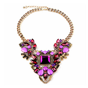 Classic Women Colored Acrylic Stones Gold Plated Alloy Statement Jewelry Fashion Jewelry Necklace for Wholesale