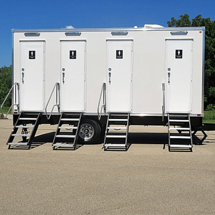 Mobile Portable Trailers Toilet Trailers with Wheel Restroom Truck Camping Outdoor