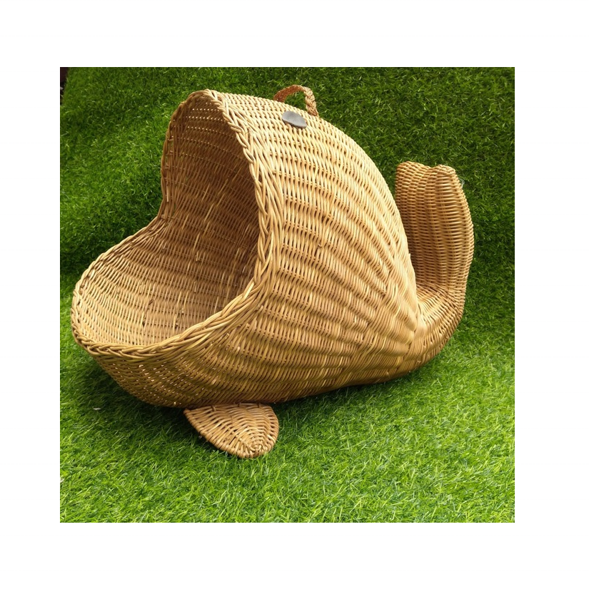 Fish-shaped Wicker pet bed basket; Rattan cat/dog nest; rattan pet house cage woven Wicker pet bed