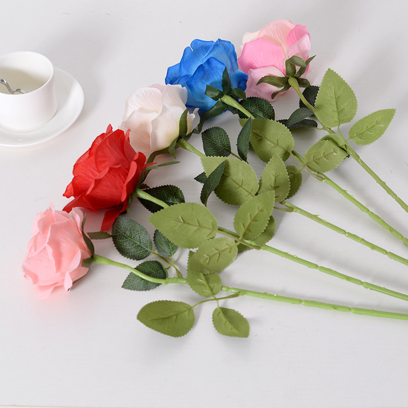 Long Stem Silk Realistic Blossom Roses Artificial Red Roses Flowers for Home Wedding Decoration Party