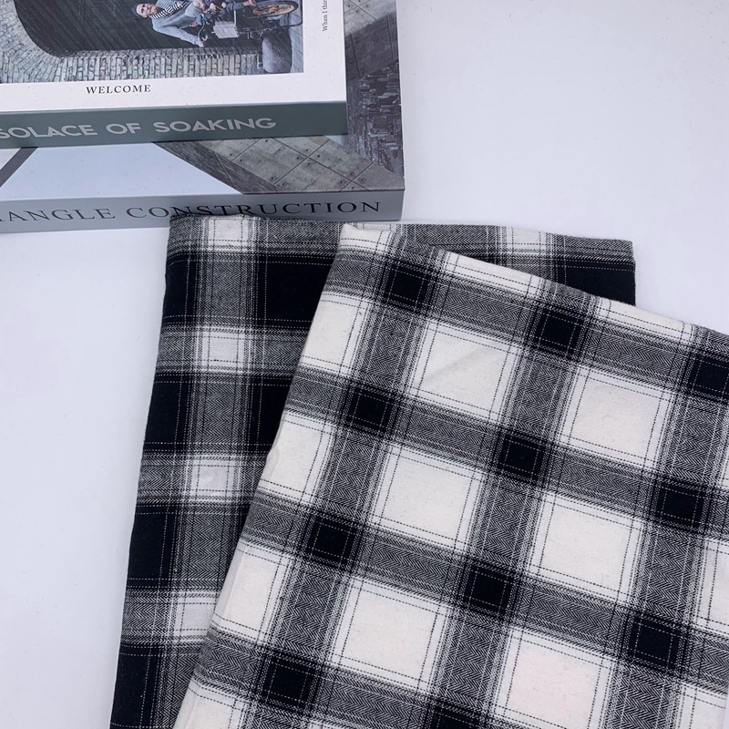 2023 Fashion Checked Fabric White And Black Plaid Brushed Flannel Twill Checked Yarn Dyed Fabric For Uniform/Shirt/Trousers