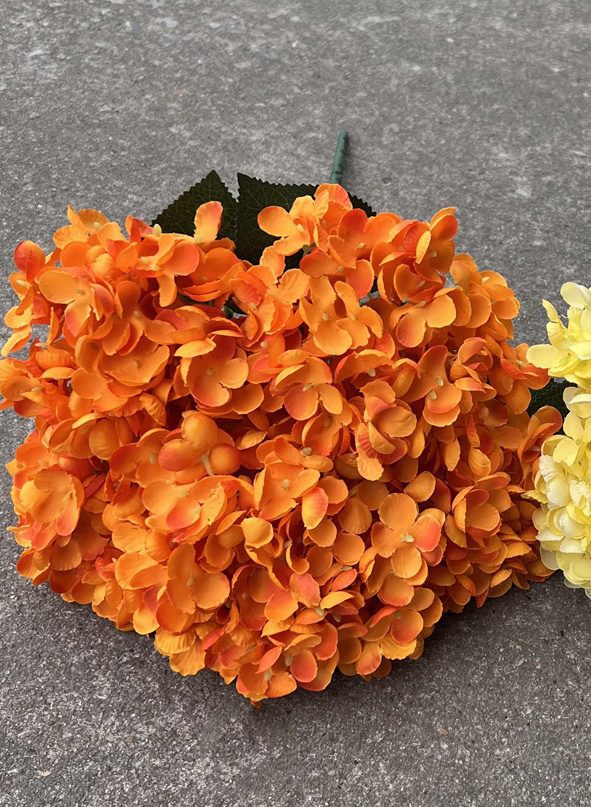 Good Quality 5 Head Silk Artificial Flower Arrangement Orange Hydrangea Wedding Bouquets