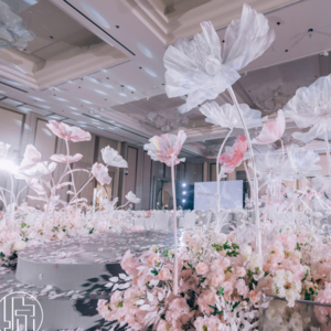 Large Tall Wedding Stage Decoration Artificial Silk White Pink Giant Flowers With Stand