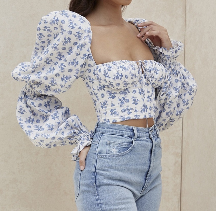 Sweet blue print long puff sleeve cropped corset top square neck ruched drawstring crop top woman blouse