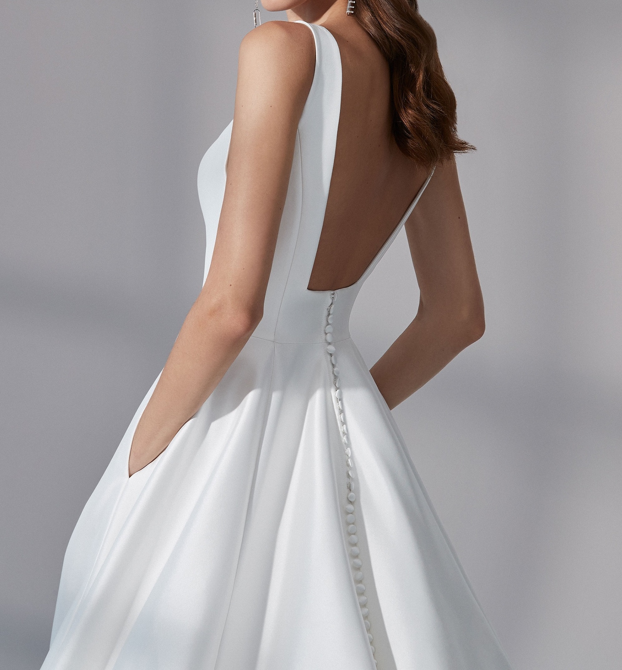 Simple Bridal Wedding Dress Satin Stretch Mikado Ball Gown with Square Neckline Beach Bridal Gowns With Detachable Tail