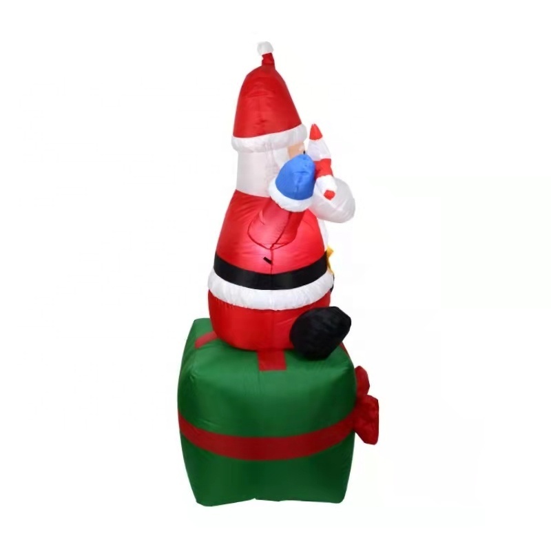 Outdoor Inflatable Christmas Santa Claus With Gift Decoration