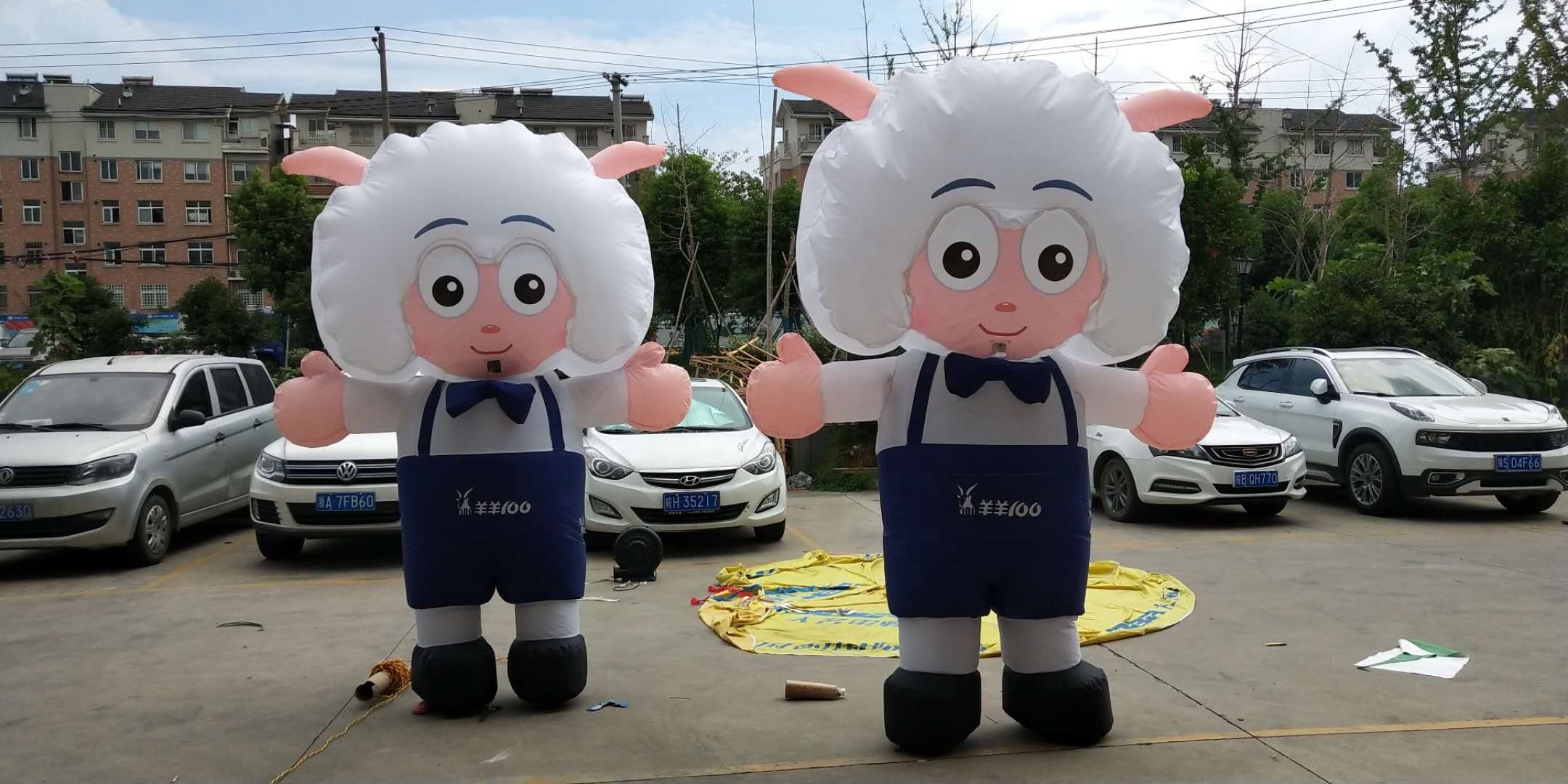 Customized inflatable lovely cartoon sheep for decorations