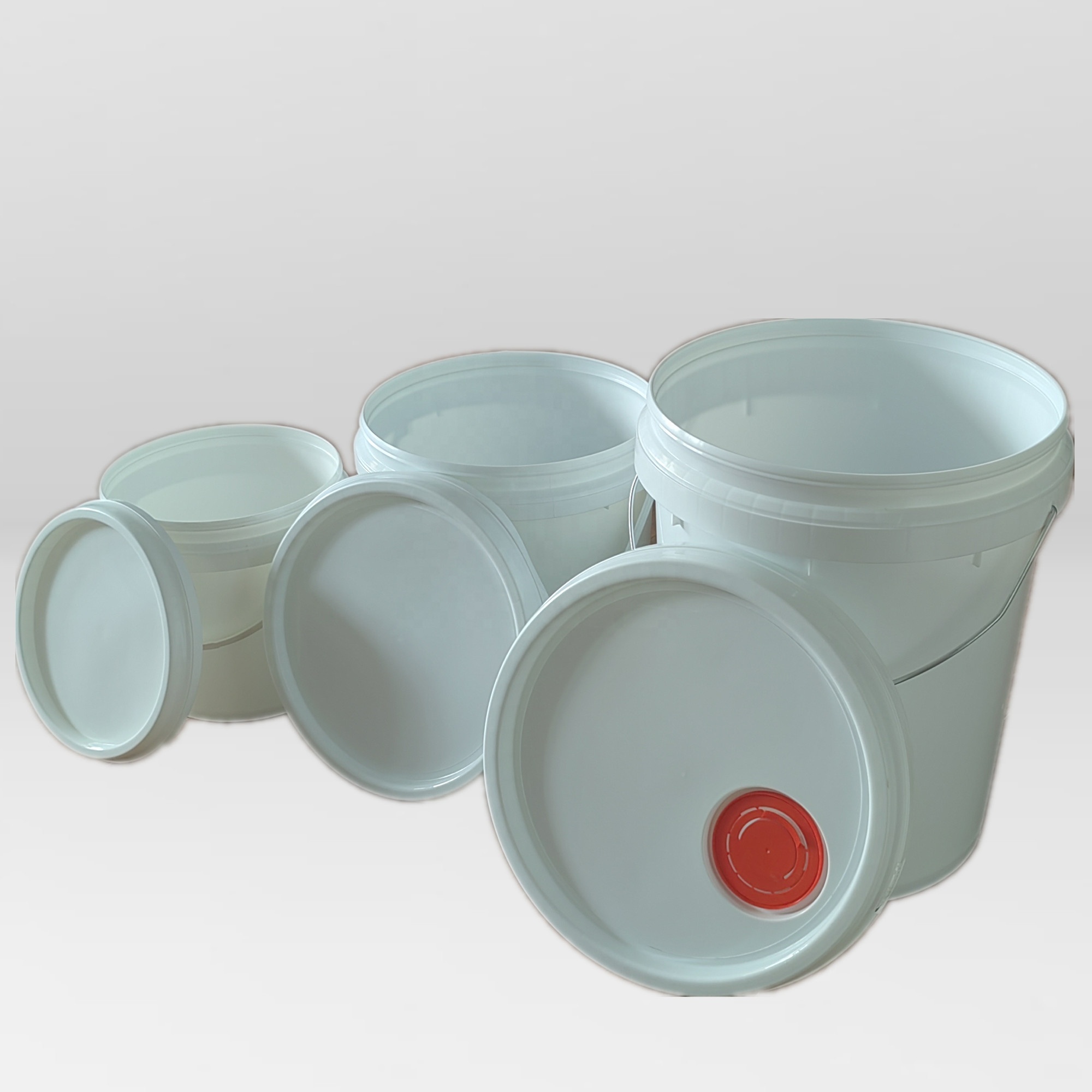 20L Plastic Buckets with liquid drain  Custom Logo and Color large round  plastic pails with lid handles plastic bucket