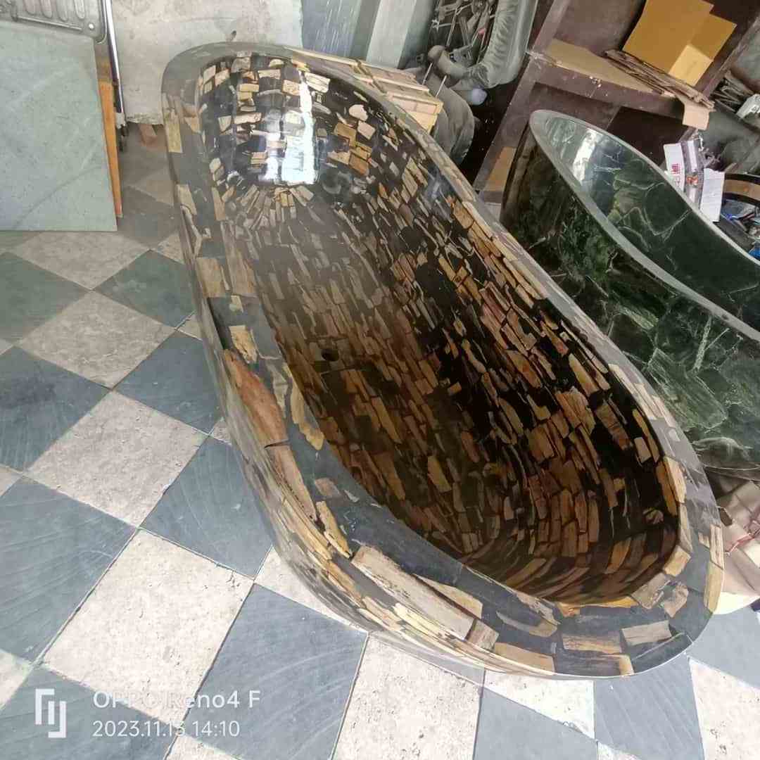 Natural Riverstone Marble Petrified Wood Onyx Terrazzo Black Jade Red Green Stone Wood Modern Antique Freestanding Bathtub