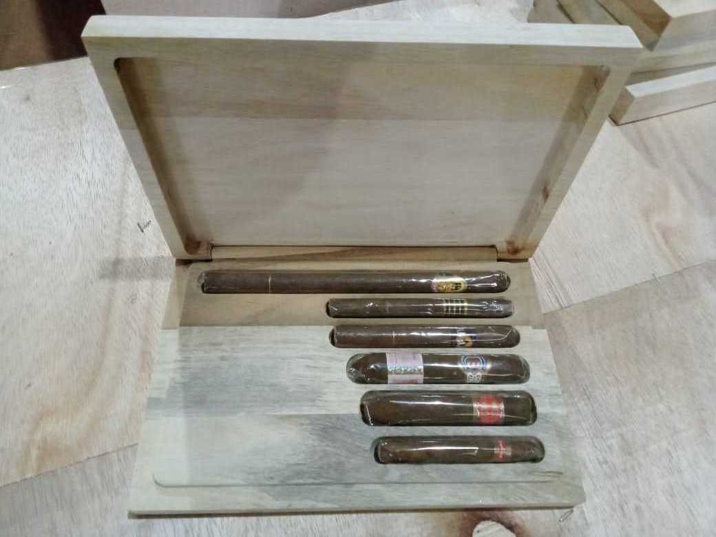 Hot Sale 100% Indonesia Made Recycled Wooden Box With Original Short Medium Long Size Tobacco Leaf Mild Soft Taste Javan Cigars