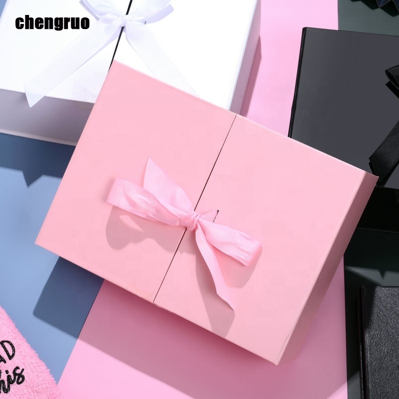 Chengruo Stock Cajas Para Regalo Saint Valentin Double door Foldable Book Style Gift Packaging Paper Box With Ribbon