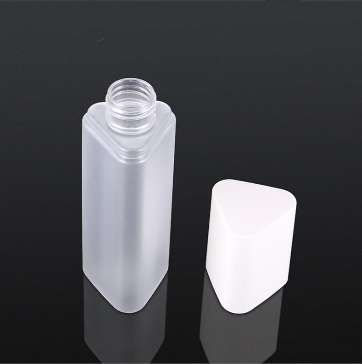 30ml 150ml new perfume bottle package plastic PET bottles for cosmetics lotion triangle flask skincare flasks