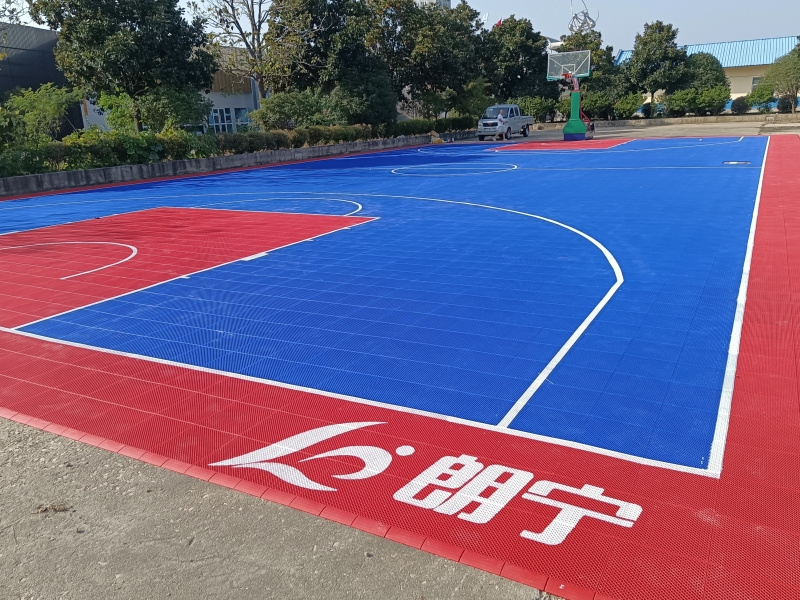 Modular Pp Interlocking Basketball Tennis Sports Flooring Tiles Court Tiles Badminton Outdoor Tartan Flooring