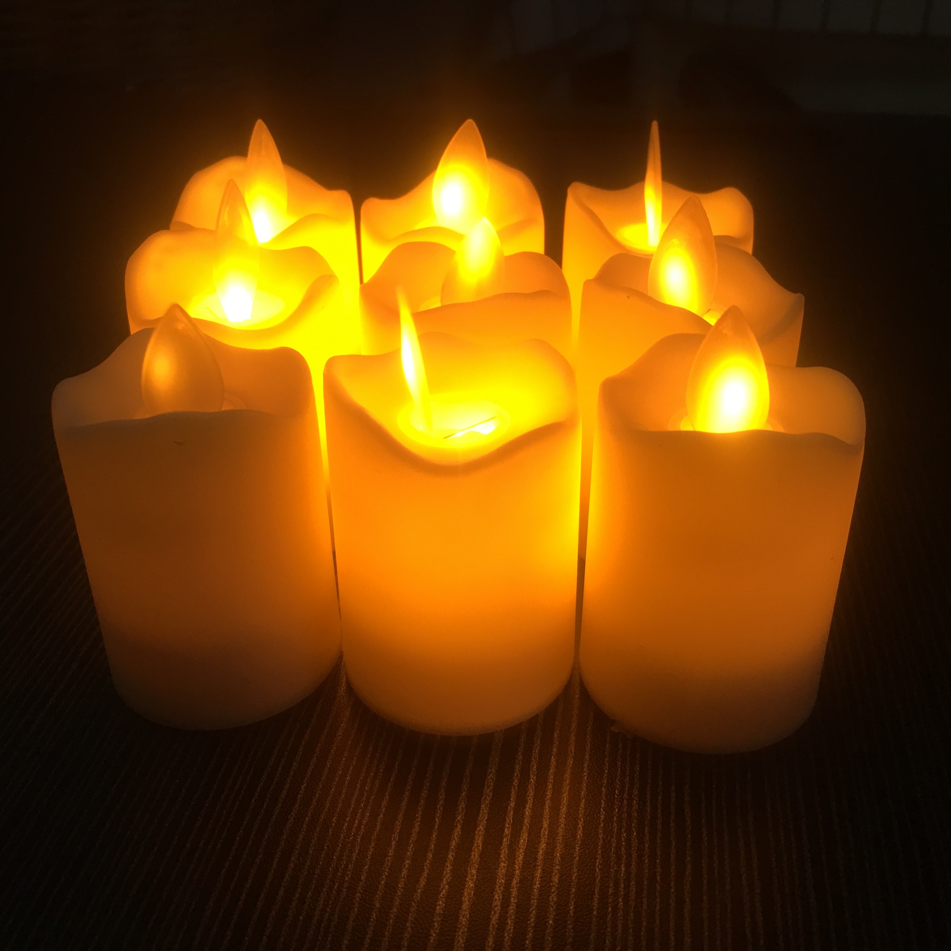 Hot Sale Home Decoration Battery Operated Flameless Yellow Light Flickering Led Candles With Moving Flame