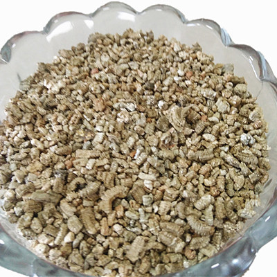 Raw  gold vermiculite   expanded vermiculite factory directly supply  vermiculite for horticulture