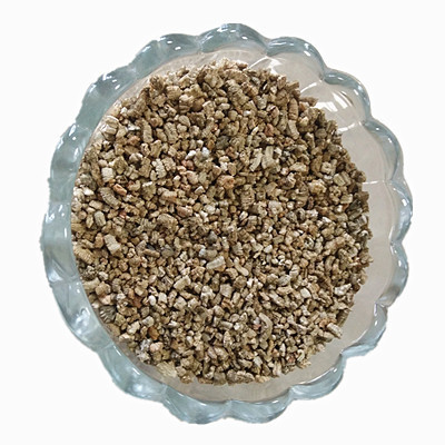 Raw  gold vermiculite   expanded vermiculite factory directly supply  vermiculite for horticulture