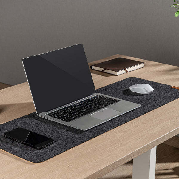 2024 Custom 3mm Thick Keyboard Mat Large Ergonomic Gaming Mouse Pad Made of Felt Rubber and Gel for Office Desk Use