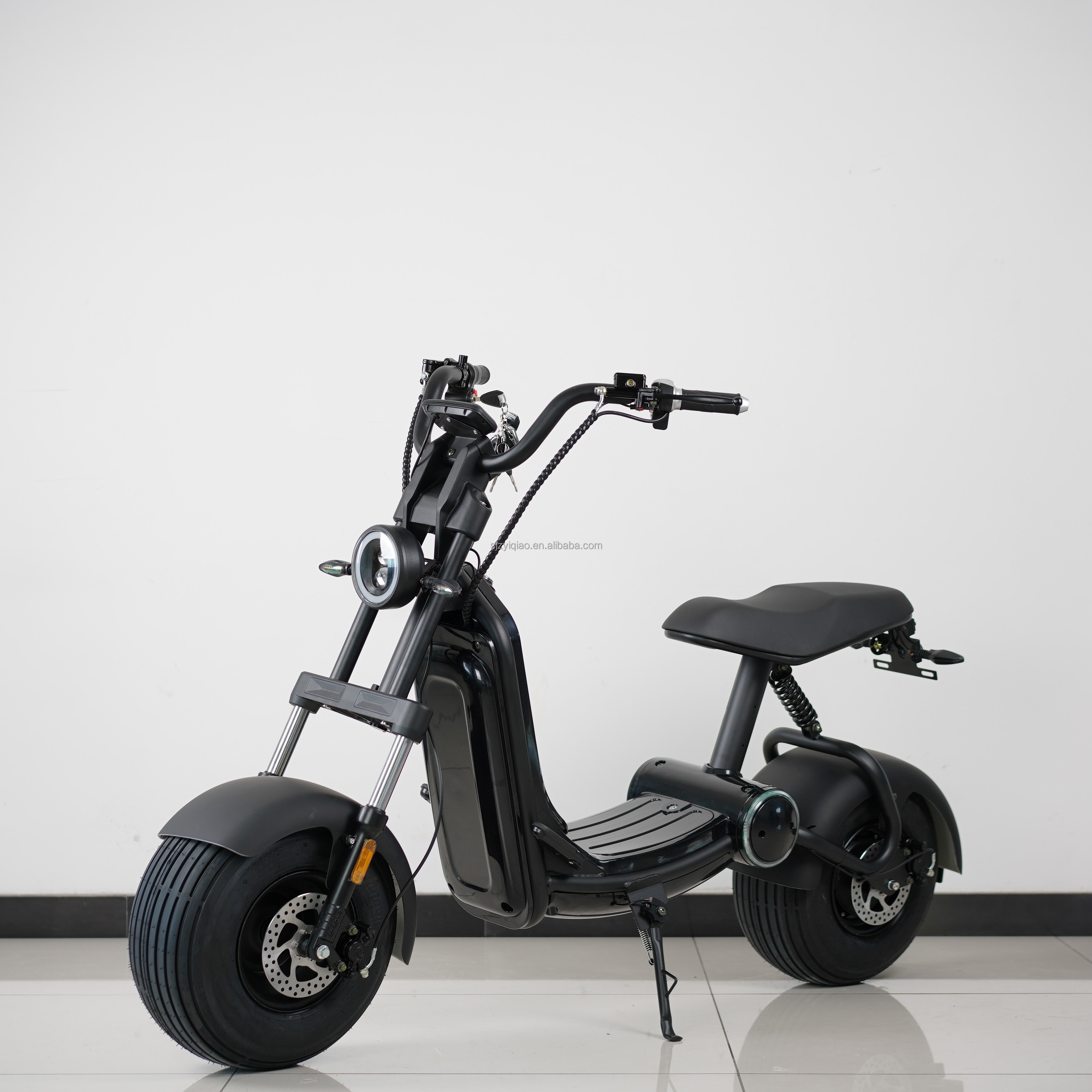 2024 stock coc eec Hot sale two wheels 2000W citycoco fat tire  electric bike scooters powerful for adult