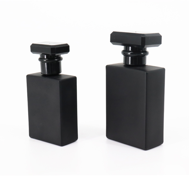 China suppliers wholesale Black frosted Glass perfume bottle 30ml 50ml 100ml empty flat rectangle glass spray bottle for perfume