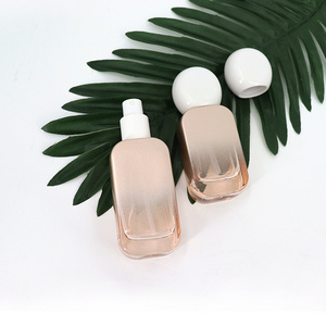 Luxury Glass Perfume Lotion Spray Toner Bottle Serum Moisturizing Spray Bottle Gradient Glass With Spray Pump Face Cream Jar Set