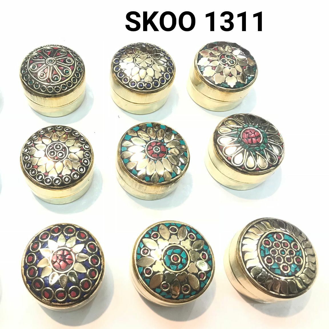 Wholesale Indian handicraft brass box round multi color box Indian boho creative hand made white metal box